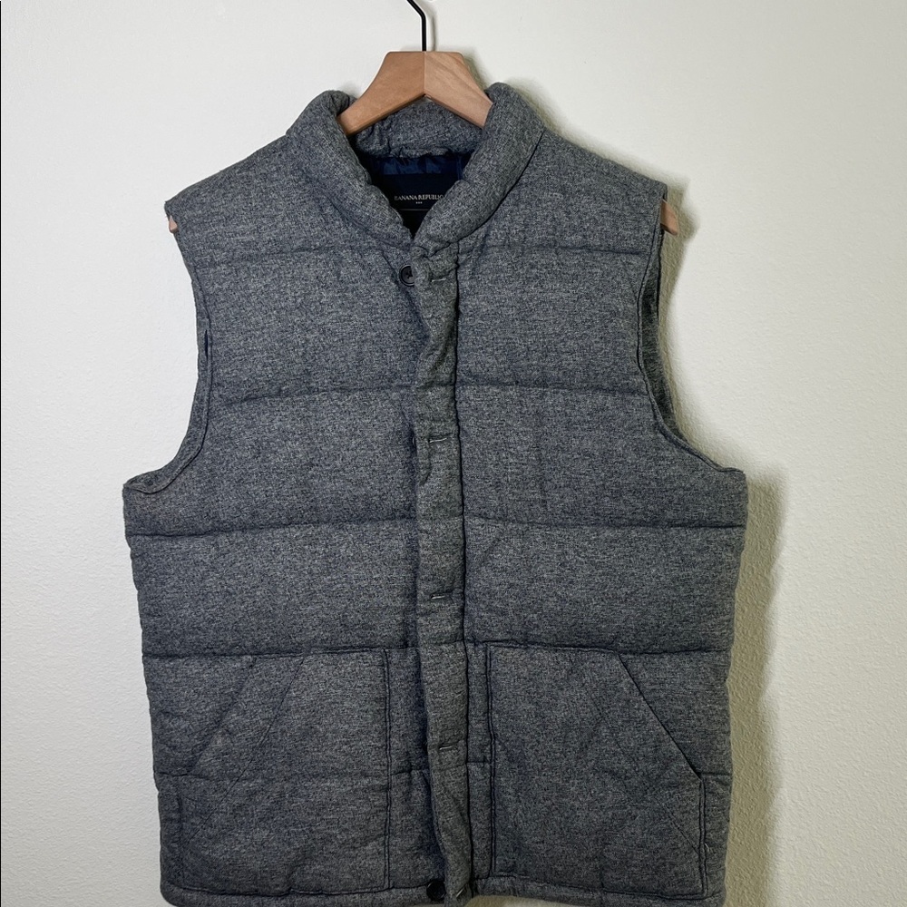 Banana Republic Men's Puffer Vest Size Large